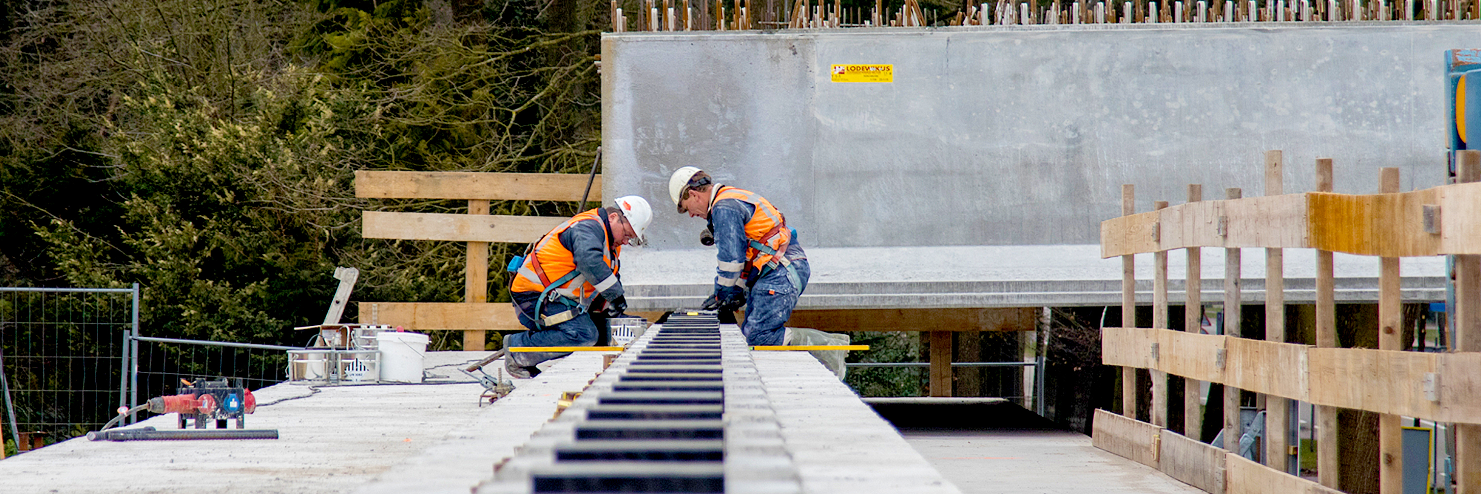 Montage liggers en rubber opleggingen